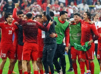 Ərdoğan Türkiyə millisini təbrik edib