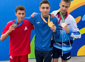 Azərbaycan üzgüçüsü beynəlxalq turnirdə qızıl medal qazanıb