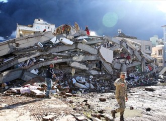 Türkiyədə "Əsrin fəlakəti" kimi xarakterizə edilən zəlzələdən bir il ötür